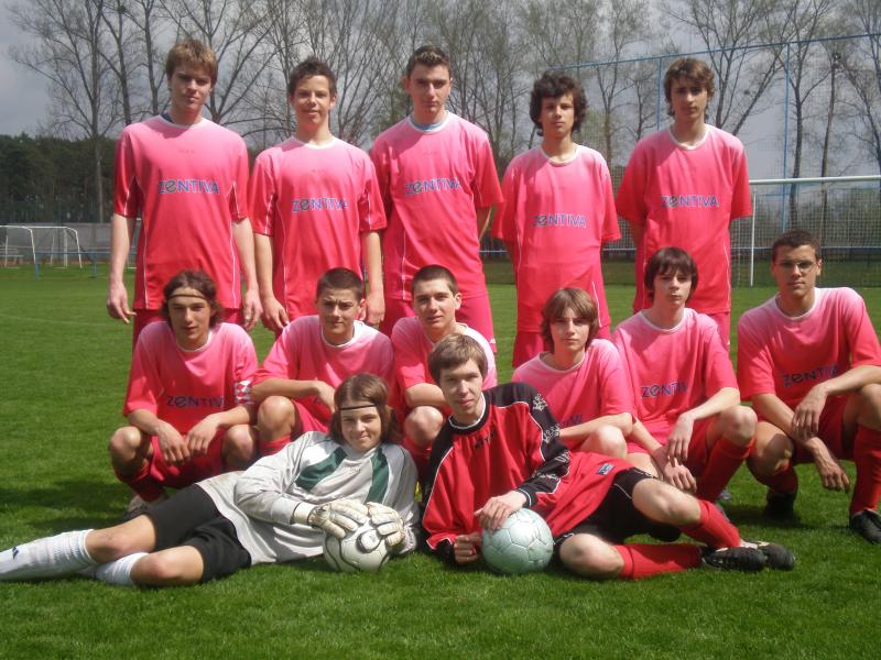 Dorostenci před utkáním FC Vracov : Sokol Petrov 20.04.2008 
